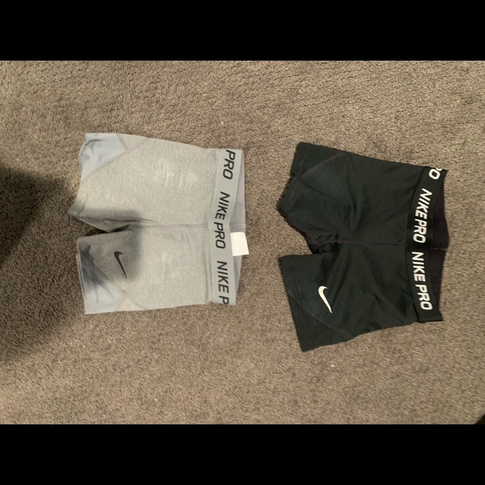 Set of 2 Nike pro shorts